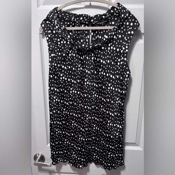 Sleeveless cowl neck black with white spots top satin like - Picture 1 of 4